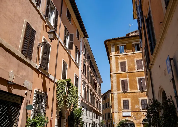 Apartment Elegantis Josephine - Elegance Near Spanish Steps Trevi And Pantheon Rome