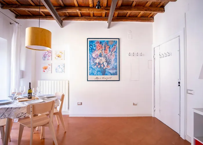 Apartment Elegantis Josephine - Elegance Near Spanish Steps Trevi And Pantheon