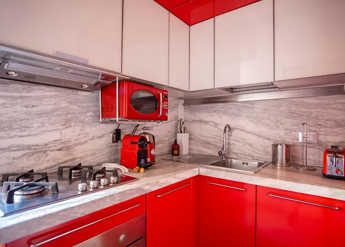 Apartment Elegantis Josephine - Elegance Near Spanish Steps Trevi And Pantheon *